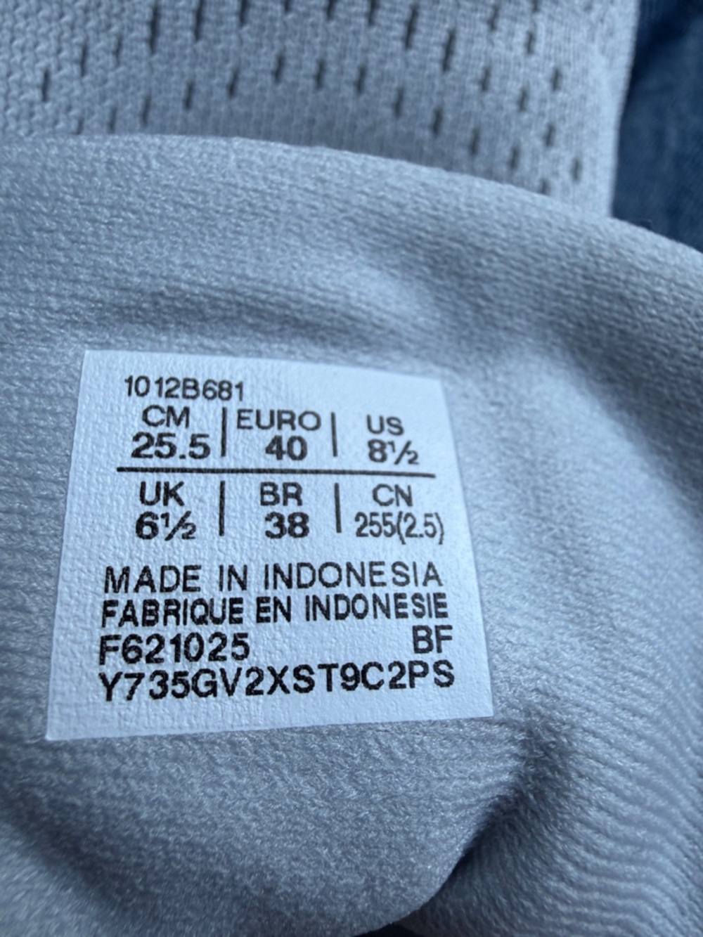 Asics Women's White and Light Pink Running Sneakers WORN TWICE ONLY. - Picture 8 of 8